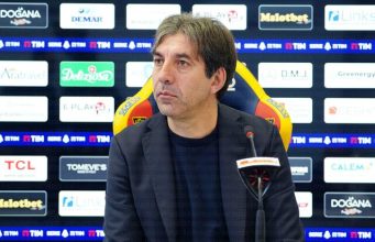 Lecce, ufficiale: il DS Stefano Trinchera prolunga fino al 2029. Segnale di stabilità per il progetto giallorosso Lecce, ufficiale: il DS Stefano Trinchera prolunga fino al 2029. Segnale di stabilità per il progetto giallorosso