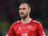Paura in Danimarca-Ucraina: malore per Christian Eriksen, gara sospesa. La Federazione danese: “è cosciente” Paura in Danimarca-Ucraina: malore per Christian Eriksen, gara sospesa. La Federazione danese: "è cosciente"