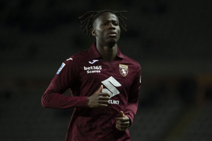 Rumor – Lecce su Alieu Njie: l’Anderlecht avrebbe già presentato una proposta Rumor – Lecce su Alieu Njie: l’Anderlecht avrebbe già presentato una proposta